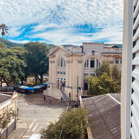 Hotel Thermas Da Mantiqueira - Pocos De Caldas - De Frente Para A Praca Central E Relogio Floral Kültér fotó